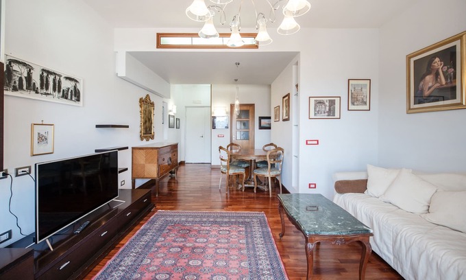 Fuorigrotta Apartment | Naples Apartment with Sea View