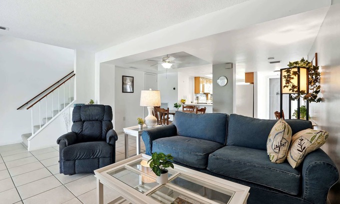 Lely House | Naples Retreat - Walk to Pool and More