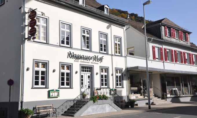 Sankt Goarshausen House | Nassauer Hof