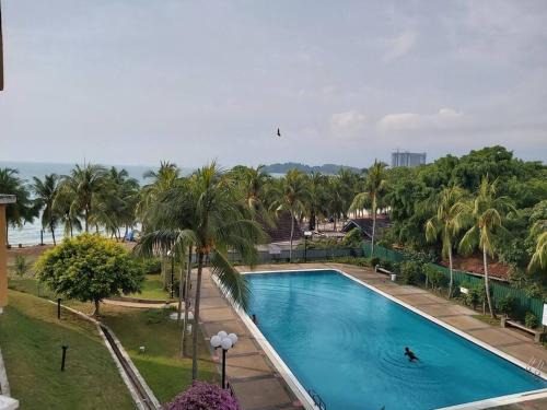 Tanjung Tanah Merah Apartment | Nat's Seri Bulan beach, pool home @teluk kemang