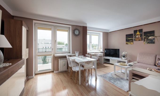 Praga Poludnie Apartment | National Stadium Comfy Apartment