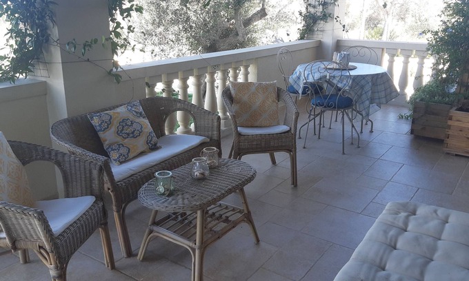Uggiano la Chiesa Apartment | Natural. Stone ceilings, sweet reminder of the past. Guaranteed relaxation, nature.