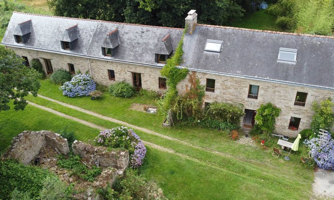 Querrien House | Nature and river | Ideal for 2 families