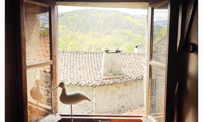 Saint-Arcons-d'Allier Bed & Breakfast | Nature break in the monk's room, wellness area on site!