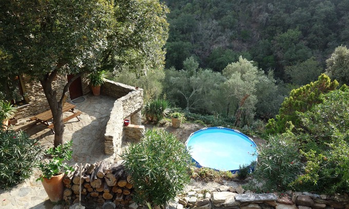 Saint-Michel-de-Llotes Cottage | nature, calm and relaxation