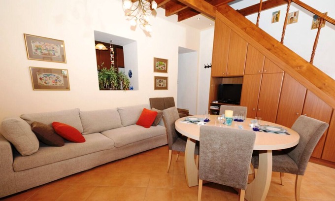 Karvelas Cottage | "Nature Oasis: Filanthi's Retreat in East Mani"