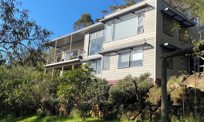 Kennett River House | Nature's Edge