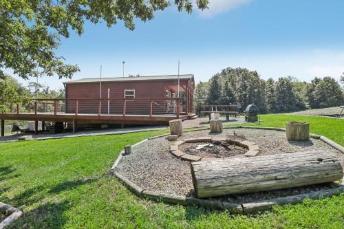 Fairport House | Nature's Escape