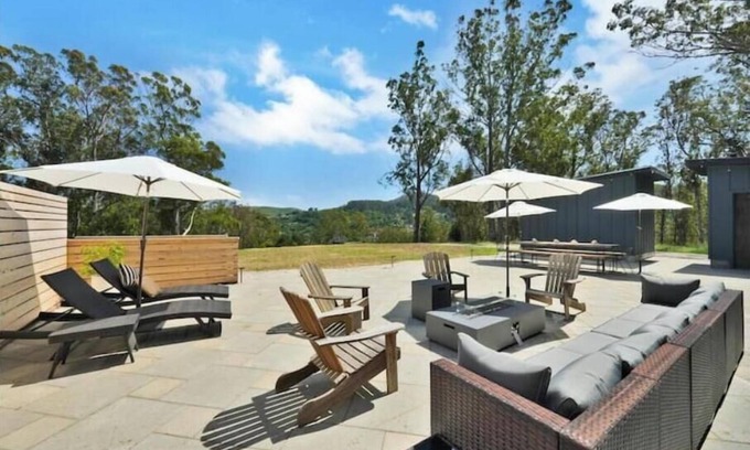 Tamalpais-Homestead Valley House | Nature View Retreat - Close to SF, Beach & Parks