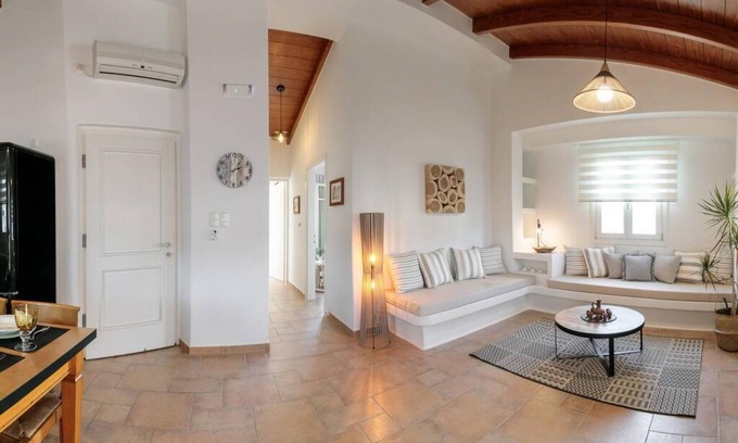 Chalkio House | Naxos Chalkion Beautiful Detsis House with jacuzzi