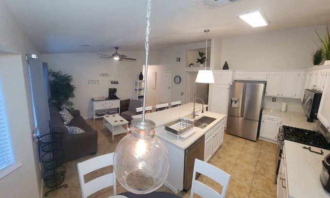 El Centro House | nDesert Escape – Serenity and Security at Silverwood