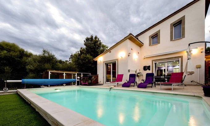 Tighine Villa | New villa with private pool close to beaches