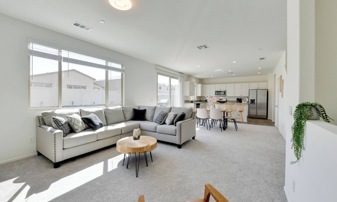 Coachella Cottage | Near Empire Polo Field: Coachella Vacation Rental
