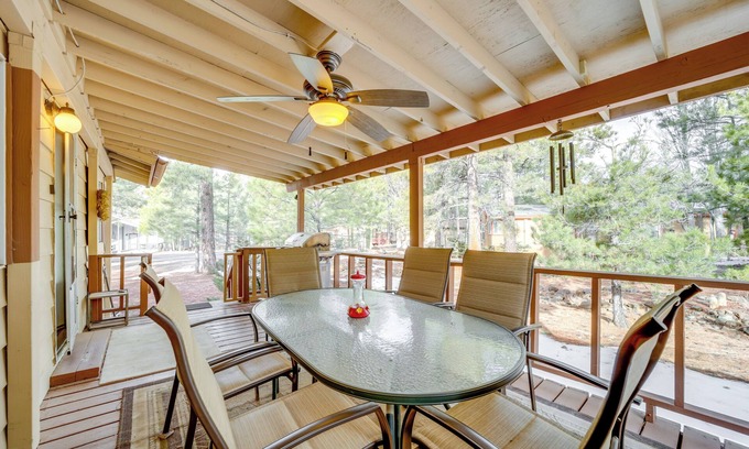 Munds Park Cabin | Near Hiking Trails: Tranquil Cabin in Munds Park!