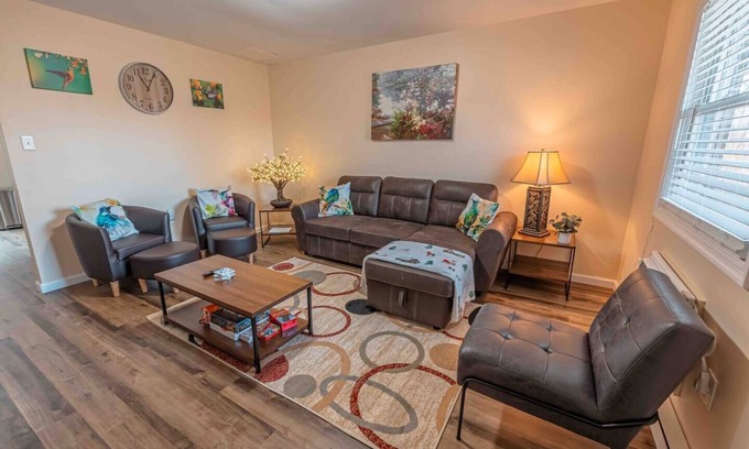 Saylorsburg House | Near Hiking & Water Parks!*Dogs OK*Wi-Fi*Fireplace