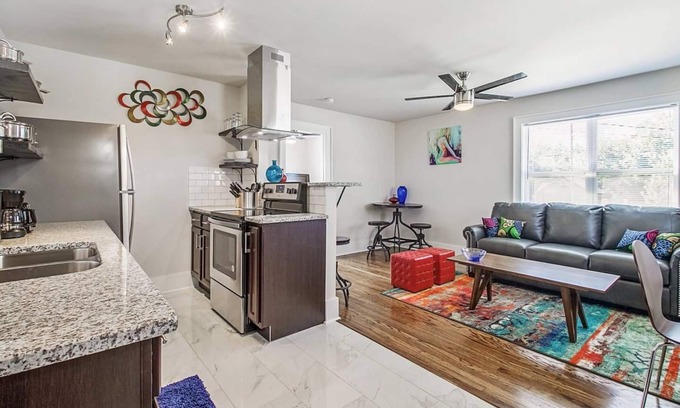 Lincoln Terrace Apartment | Near OU Medical, Bricktown, an Artist Apartment