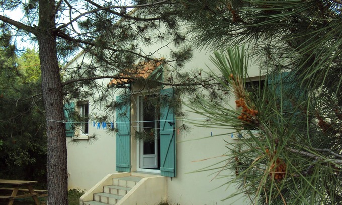 Ghisonaccia Cottage | Near Sea and Mountain