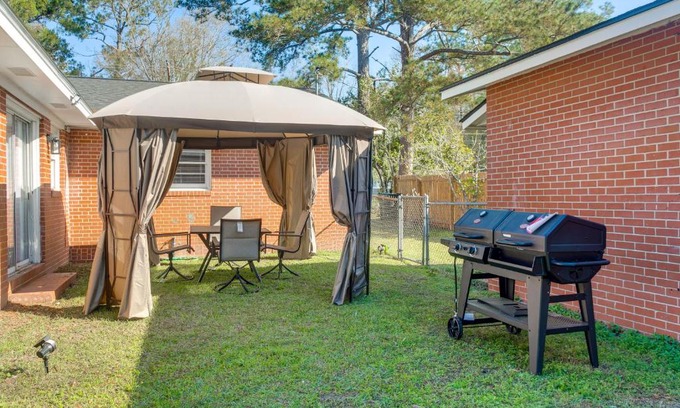 Waycross House | Near Shops and Eats Home with Large Yard in Waycross!