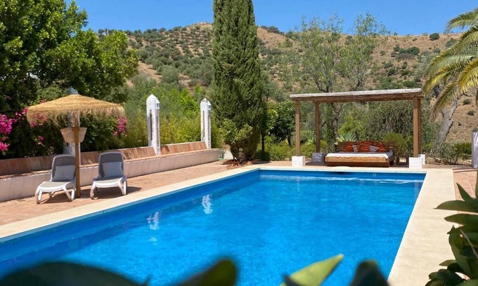 Cartama Apartment | Near the Caminito del Rey, Malaga, Marbella and Ronda, hiking and pool
