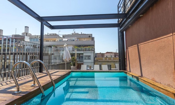 el Fort Pienc Apartment | Near the Picasso Museum with pool 3 rooms 8 pax - free WiFi