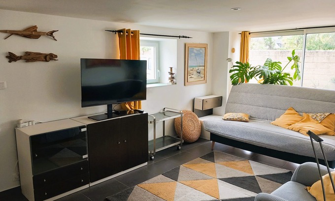 Henvic Apartment | Nearby Carantec for ideal vacations at the end of the world.