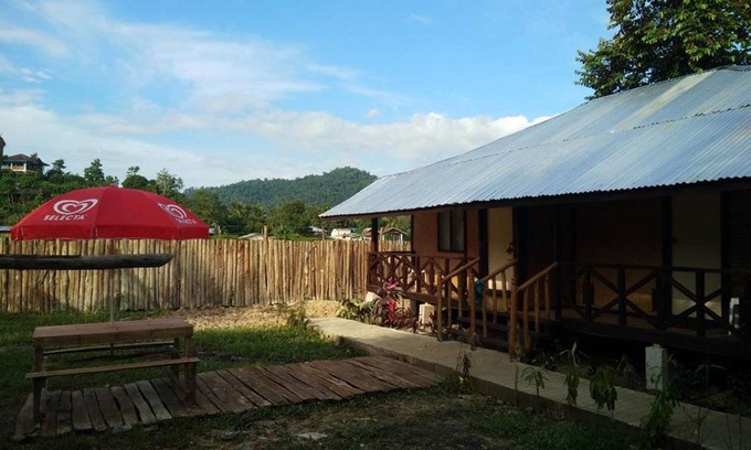 Port Barton House | Nelmann's Nipa Huts
