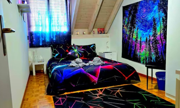 Bumpliz Bed & Breakfast | Neon Vibes - a 5km do centro de Bern