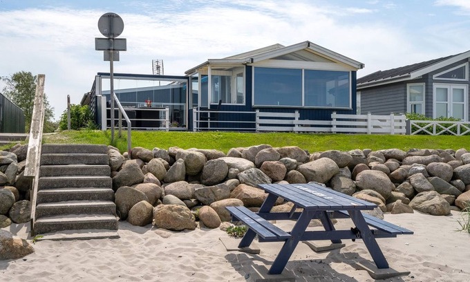 Hasmark Strand House | "Nera" - 10m from the sea by Interhome