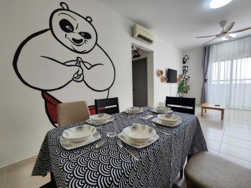 Jenjarom Apartment | Netflix Panda House 3B2R Rimbayu kota kemuning with Atari games