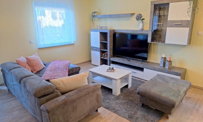Rheinbay Apartment | Neue Ferienwohnung auf dem Land