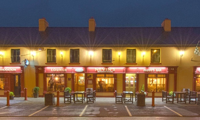 Newport Hotel | Nevins Inn