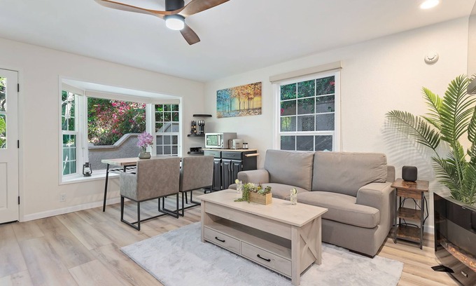 Campanil House | NEW 1 BD Sweet Hendry's Hideaway by the Beach – Hope Ranch!