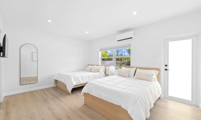 Mango Groves Apartment | New 2 double beds -Near Golf & Beach - Villa 8