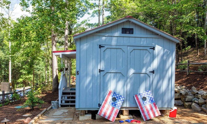Lake Lure Cottage | NEW 2 Tiny Home Combo at Farmstead Lake Lure 2mi