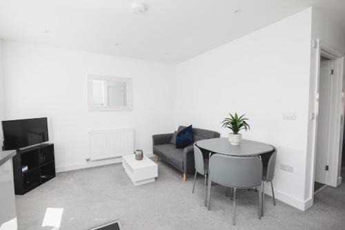 Didcot House | NEW 2BD Pontac Flat in the Heart of Didcot