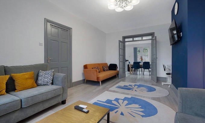 Newcastle-upon-Tyne House | New! 2BR in 37 Westholme Garden
