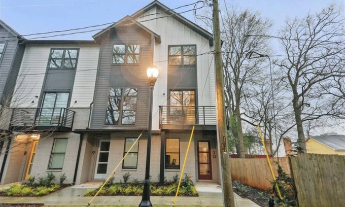 East Atlanta House | New 3 Story Townhome in East Atlanta Village!
