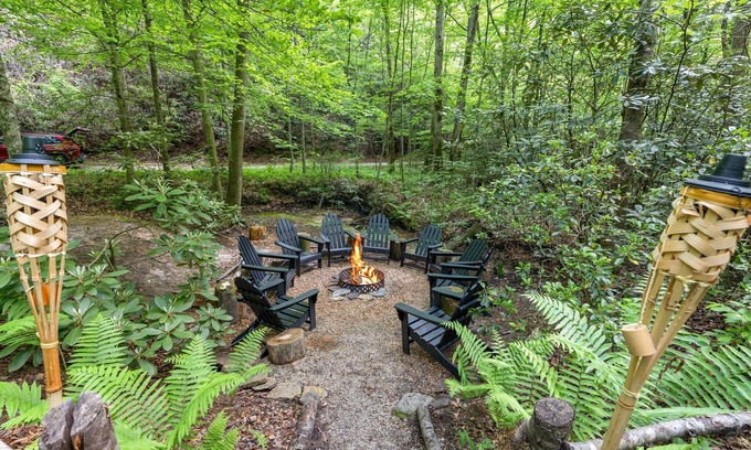 Heidelberg Cabin | NEW! 30 Acre Secluded Glamping Experience - Private Hiking & Climbing Retreat in Red River Gorge, KY