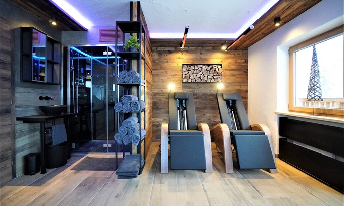 Ehrwald Apartment | New Apart at the Zugspitze with spa, hot tub, barbecue area, beautiful outdoor area.