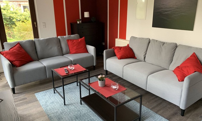 Greetsiel Apartment | New apartment 2 in a quiet location, near Greetsiel harbor