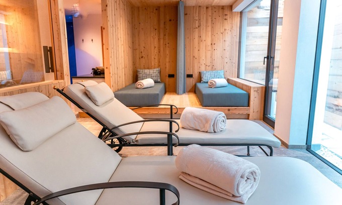 Fleres Apartment | New: Apartment 'Chalet Tribulaun - Apt 3' with Mountain View, Shared Terrace and shared Sauna