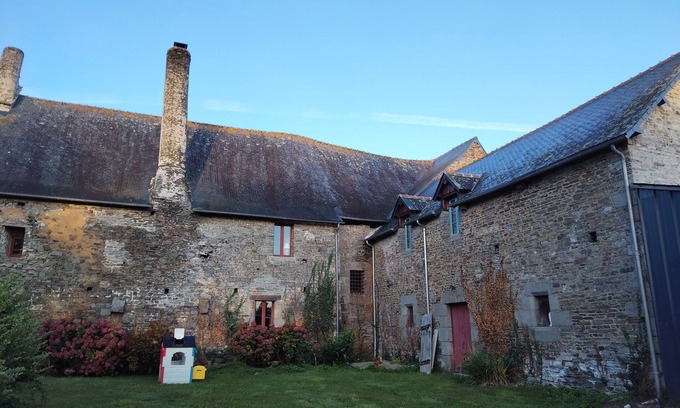 Roz-Landrieux Apartment | New apartment in superb manor house in the heart of the countryside and activities