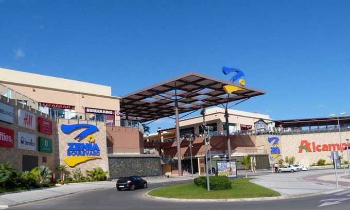 Orihuela Costa Apartment | New apartment in Orihuela Costa La Zenia with pool and secure parking