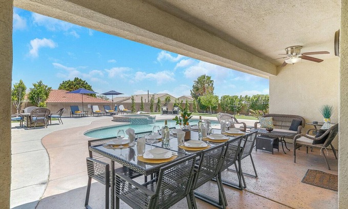 Desert Hot Springs House | NEW! Beautiful and Spacious 4 Bedroom Hot Springs Vacation House! Big Back Yard!