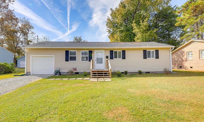 New Bern House | New Bern Abode w/Yard ~ 2 Mi to Neuse River