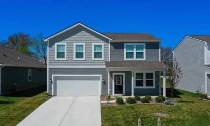 Maxwell House | New build! 4BR, Family+Pet Friendly,nYard+Garage