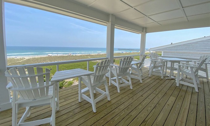South End House | New Construction, Oceanfront Duplex. Top level 4BR/3.5BA with private elevator.