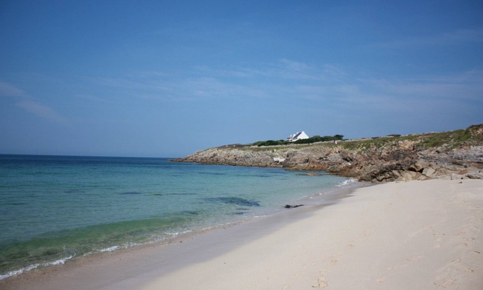 Esquibien House | New construction only a few minutes from the beach, sea view
