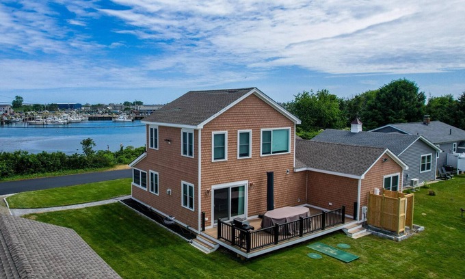 Snug Harbor House | New Construction! Waterfront Rental on Great Island