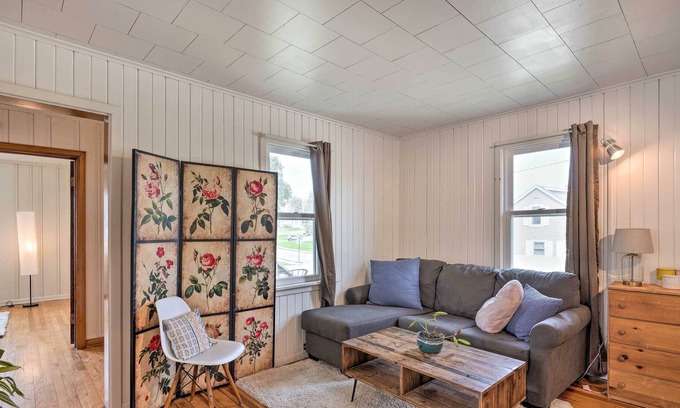 Dubuque House | NEW! Convenient Dubuque Home < 2 Mi to Downtown!